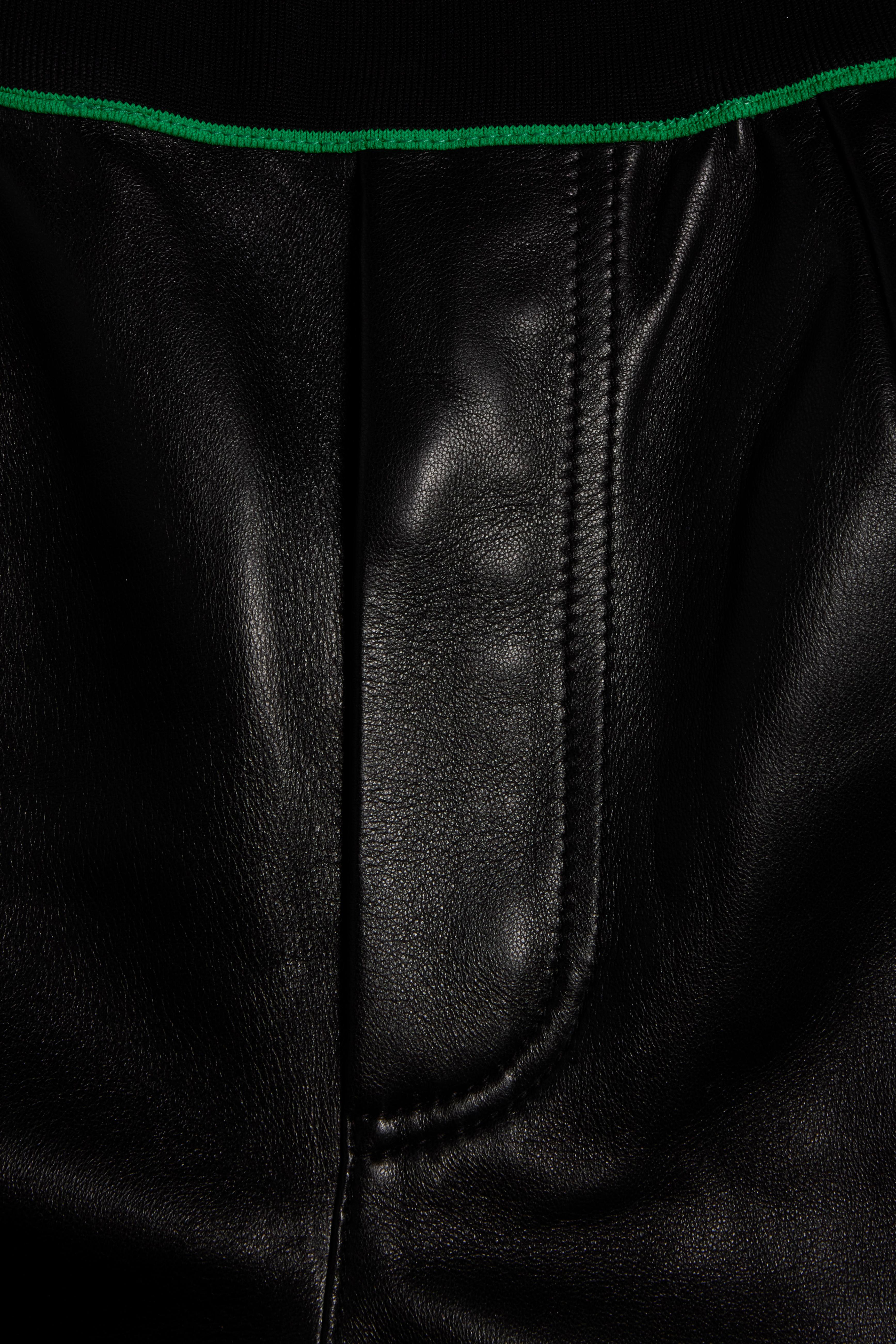 Bottega Veneta Pre-Fall 2021 Pantalones de pata ancha en piel de cordero negra XS en venta 3