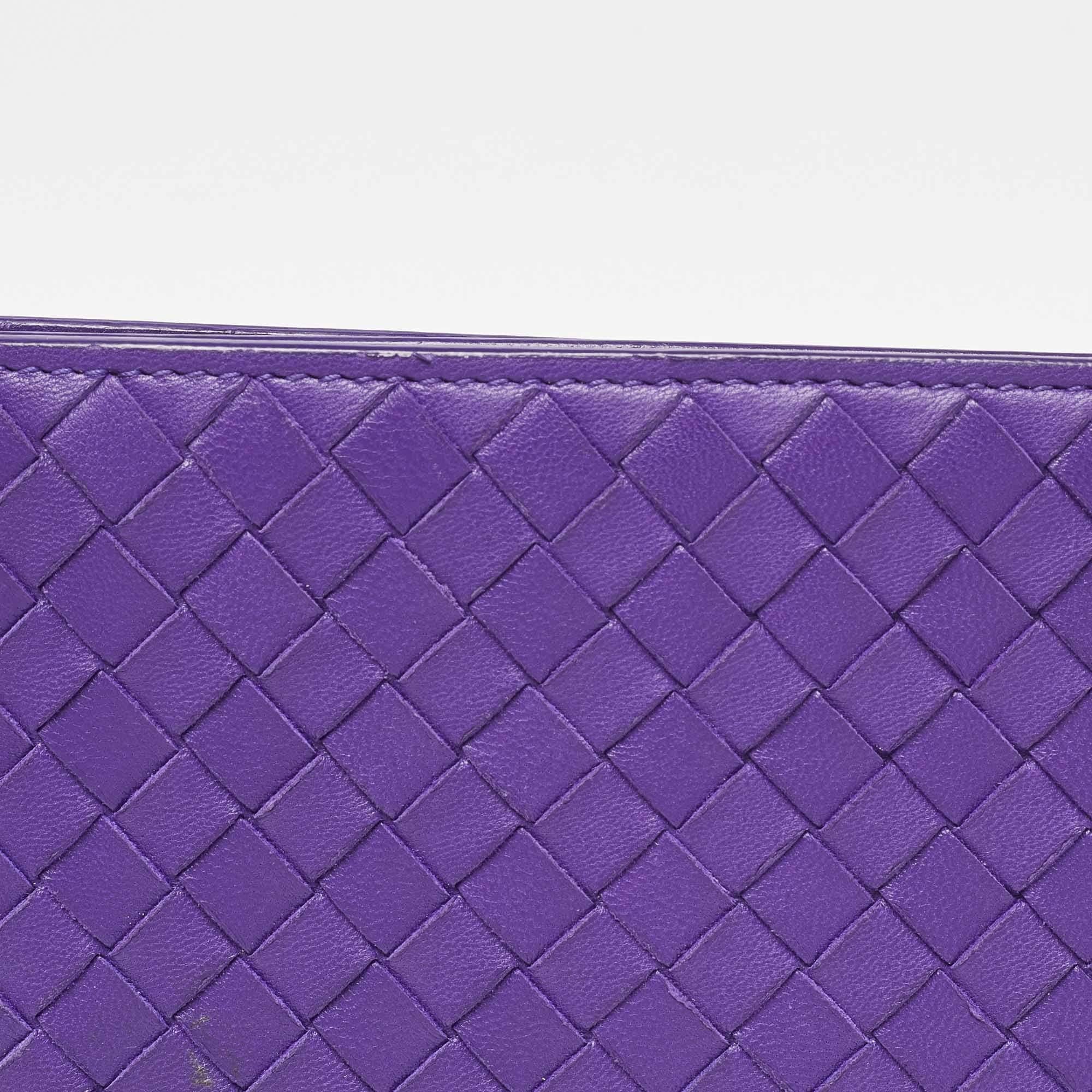 Bottega Veneta Purple Intrecciato Leather Bifold Organizer Wallet For Sale 3
