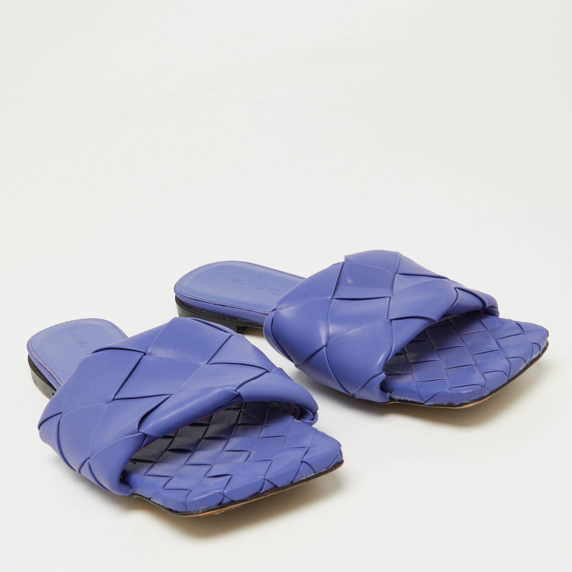 Women's Bottega Veneta Purple Intrecciato Leather Flat Slides Size 39