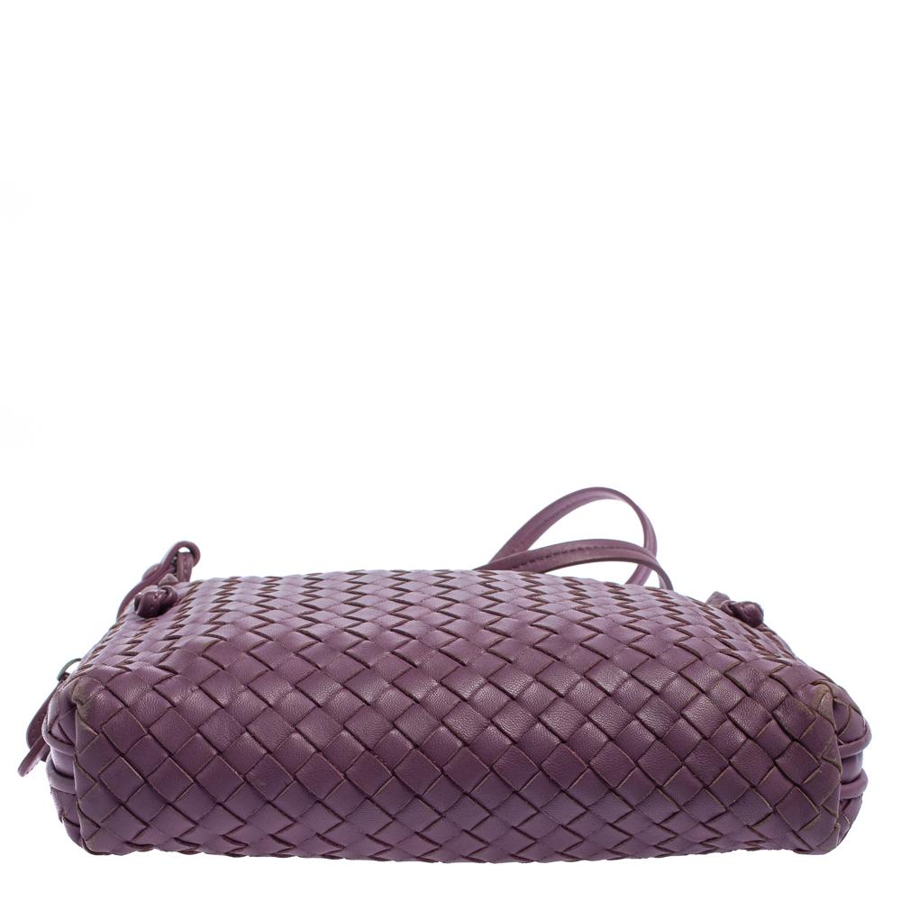 Bottega Veneta Purple Intrecciato Leather Nodini Crossbody Bag In Good Condition In Dubai, Al Qouz 2