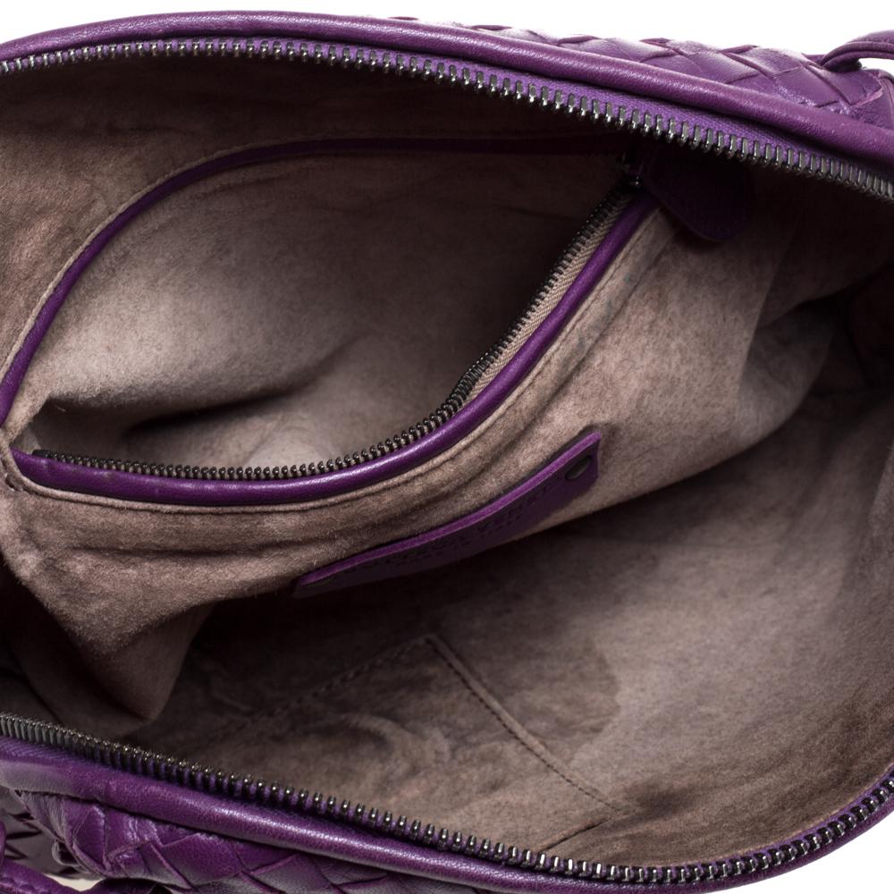 Bottega Veneta Purple Intrecciato Leather Nodini Crossbody Bag In Fair Condition In Dubai, Al Qouz 2
