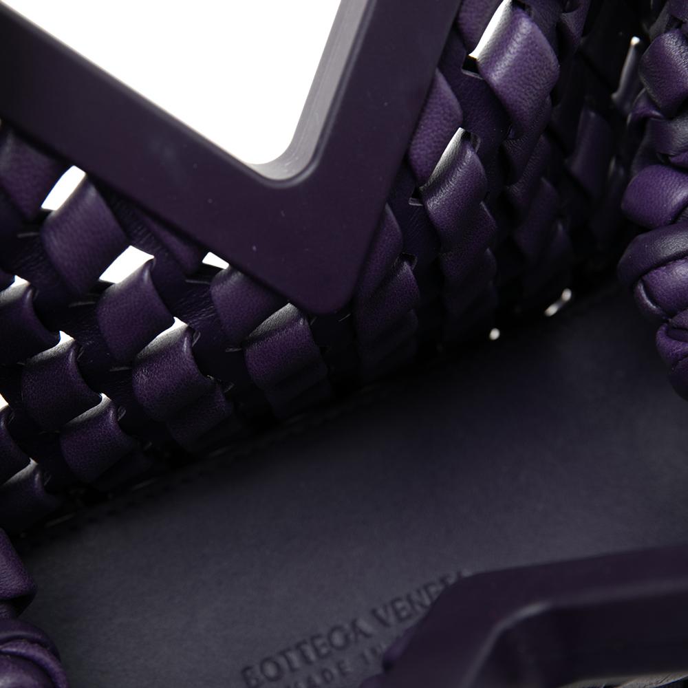 Bottega Veneta Purple Intrecciato Leather Point Shoulder Bag In Good Condition In Dubai, Al Qouz 2