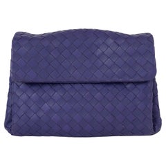 Bolso de mano BOTTEGA VENETA púrpura de piel Intrecciato POUCH
