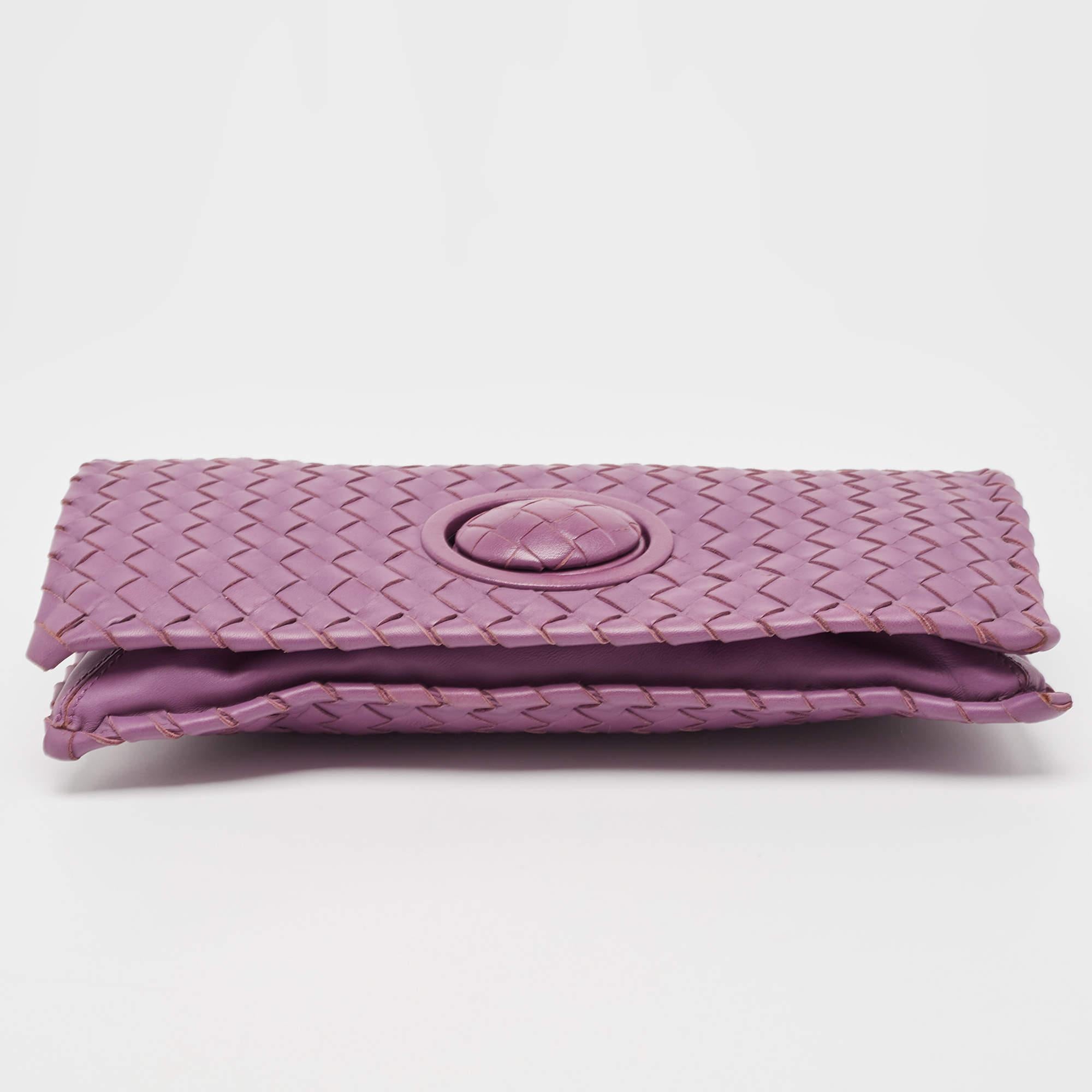 Bottega Veneta Purple Intrecciato Leather Twist Lock Flap Clutch For Sale 8