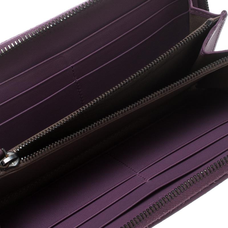 Bottega Veneta Purple Intrecciato Leather Zip Around Long Wallet (Schwarz)