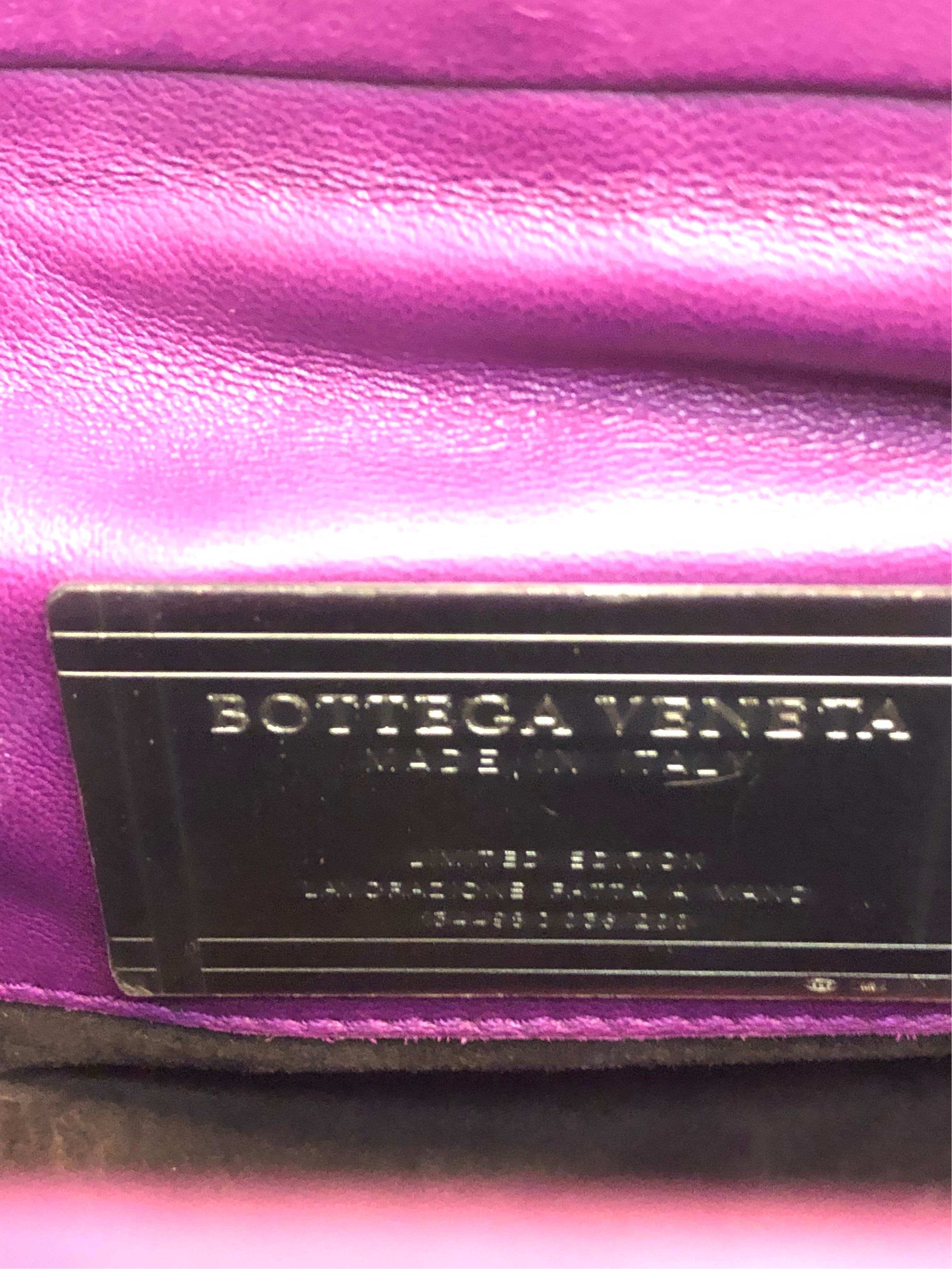 Bottega Veneta purple intrecciato shoulder handle bag For Sale 2