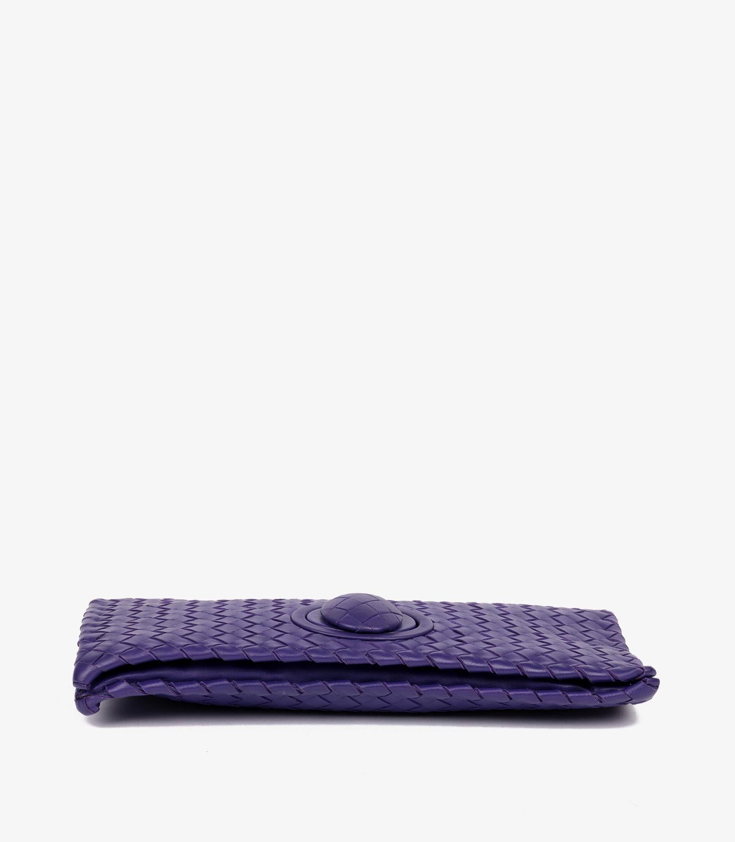 Bottega Veneta Purple Intrecciato Woven Nappa Leather Turn Lock Clutch For Sale 2