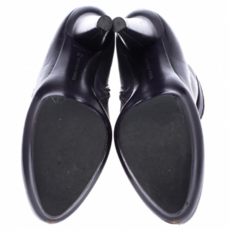 Bottega Veneta Purple Leather Ankle Boots Size 38 en vente 1
