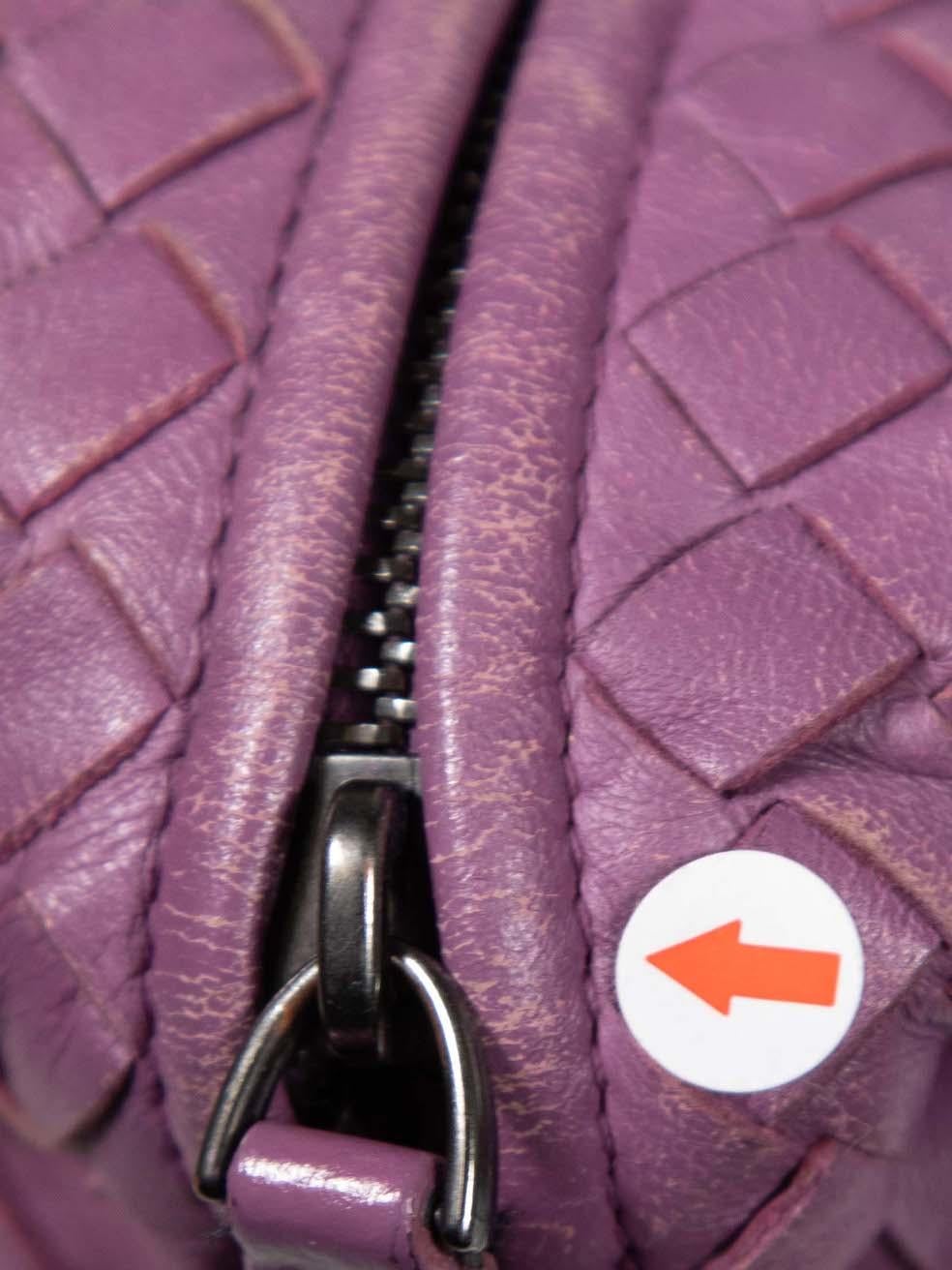 Bottega Veneta Purple Leather Intrecciato Montaigne Shoulder Bag For Sale 4