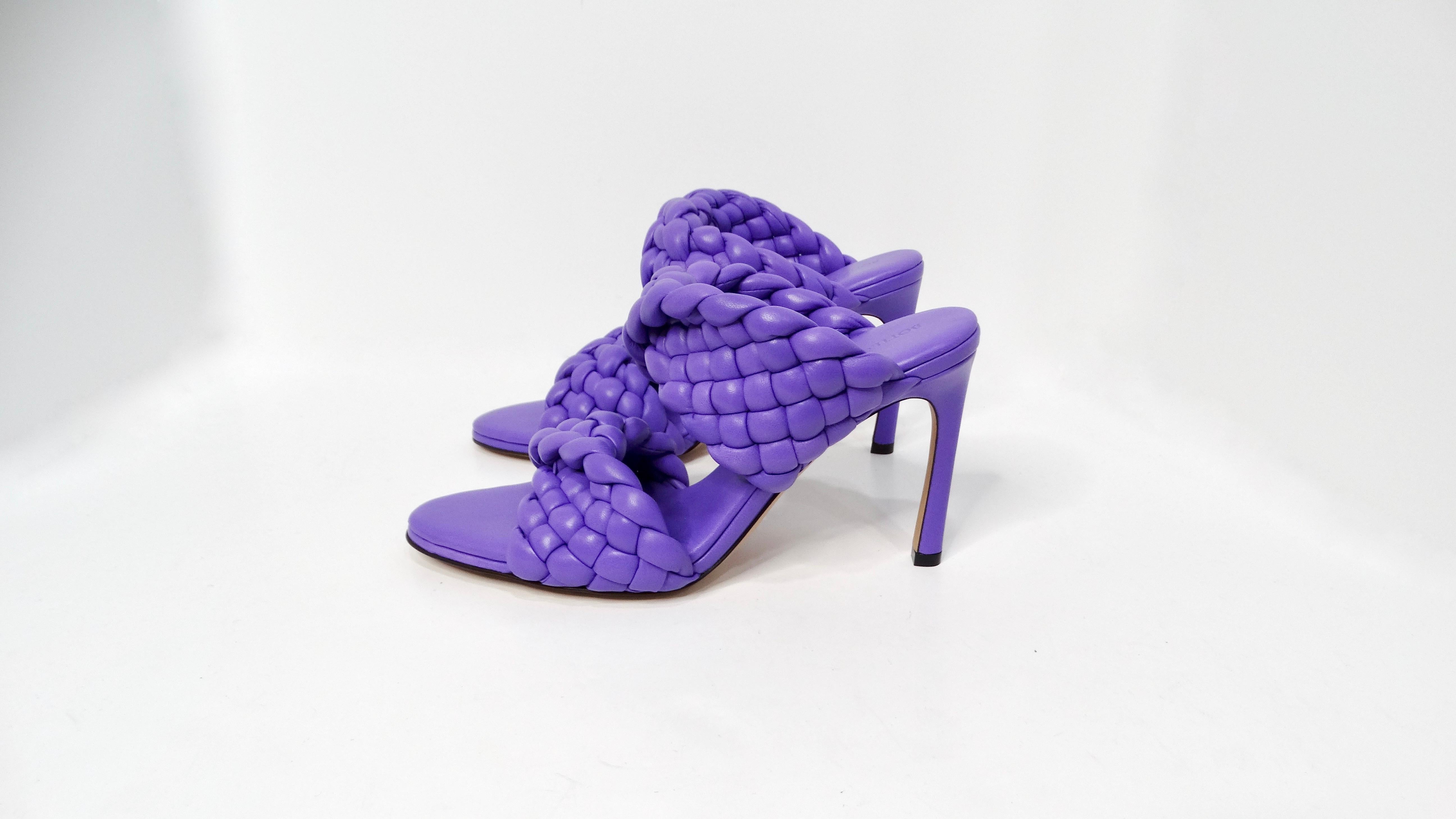 De las mujeres Bottega Veneta Sandalias de napa morada Twisted Padded Intrecciato Curve Slide en venta