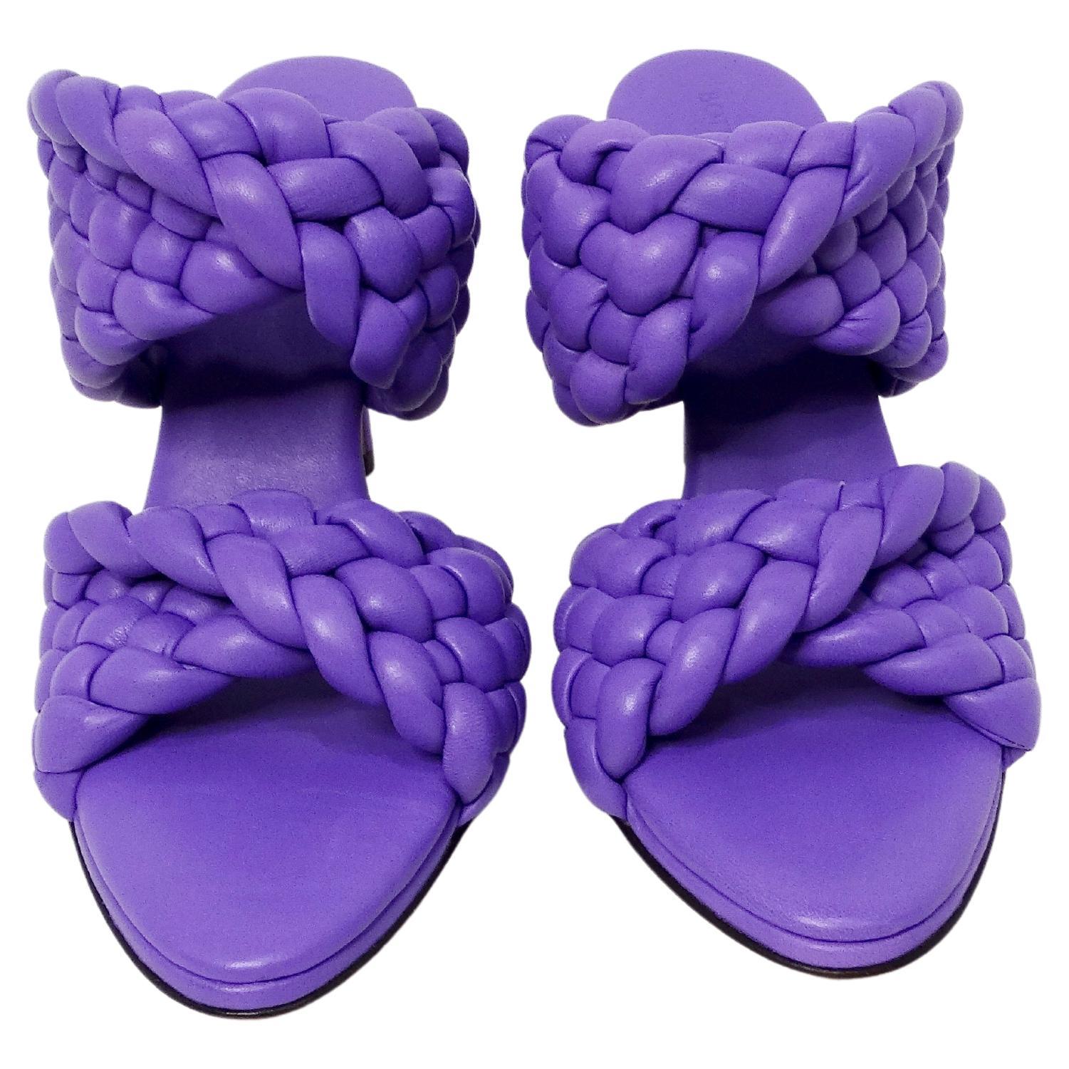 How do I spot fake Bottega Veneta shoes?