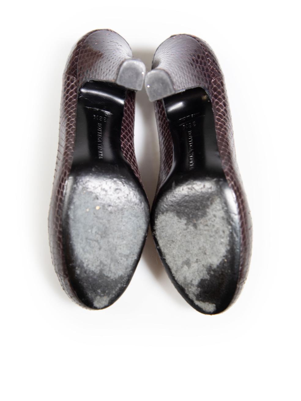 Bottega Veneta Purple Python Leather Pumps Size IT 36.5 In Good Condition For Sale In London, GB