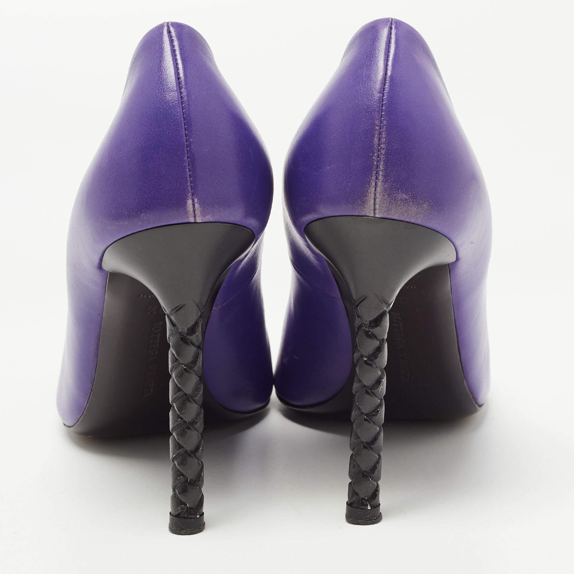 Bottega Veneta Purple Suede Peep Toe Pumps Size 39.5 For Sale 1