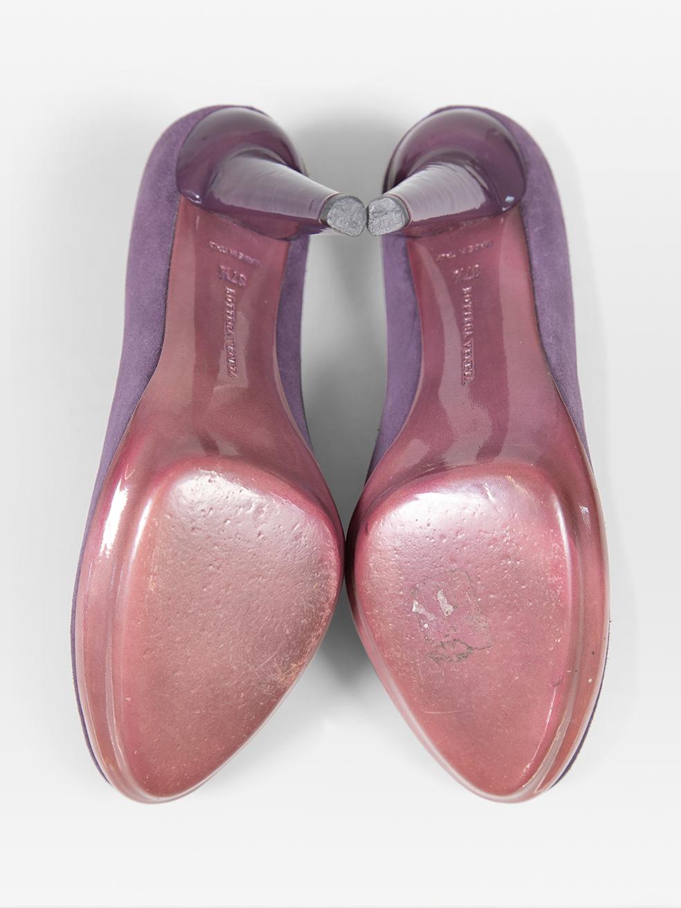 Bottega Veneta Purple Suede Pumps Size IT 37.5 In Good Condition For Sale In London, GB