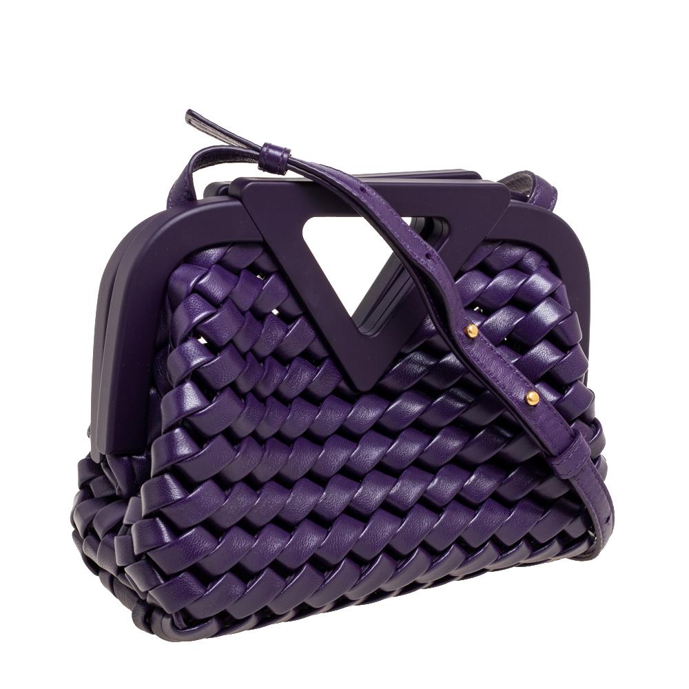 Bottega Veneta Purple Woven Leather Point Shoulder Bag In Excellent Condition In Dubai, Al Qouz 2