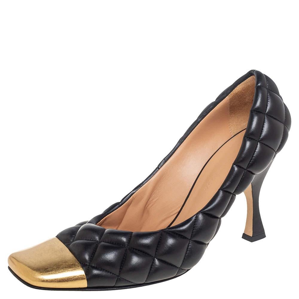 Showcasing a striking design and a flawless structure, these pumps from Bottega Veneta undeniably explore a new area in high-end fashion. They are created using black quilted leather with metal-cladded cap-toes, which perfectly highlights the upper.
