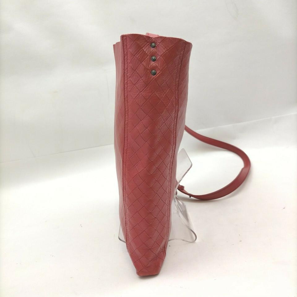 Bottega Veneta Quilted Red Leather Messenger Hobo 861217 For Sale 3