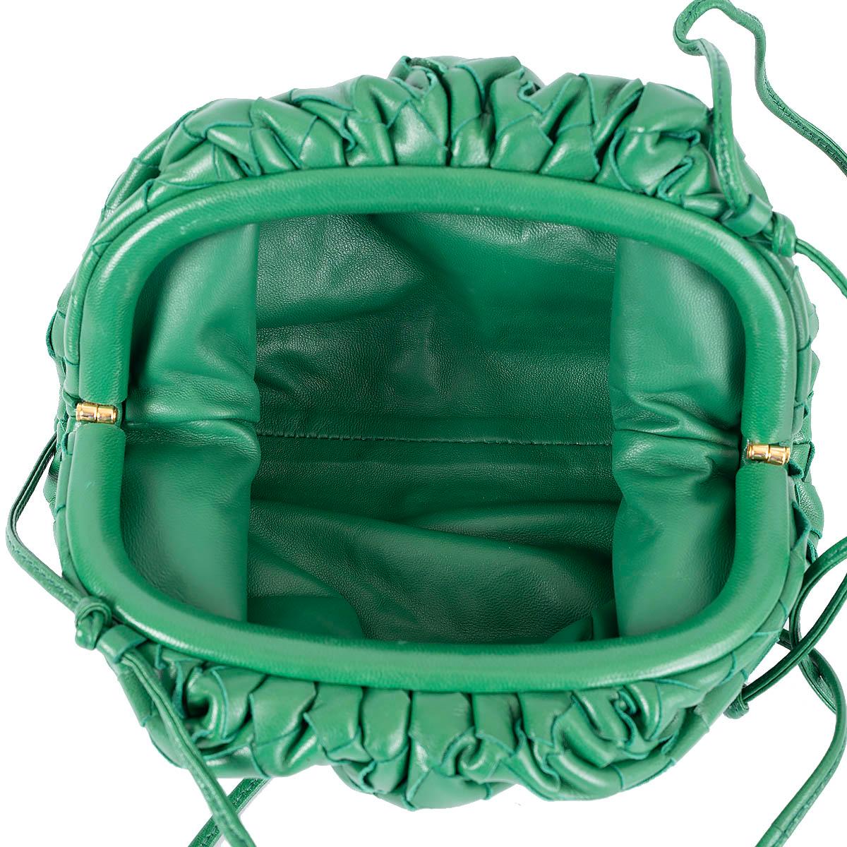 BOTTEGA VENETA Racing green Intrecciato leather MINI POUCH Crossbody Bag 2