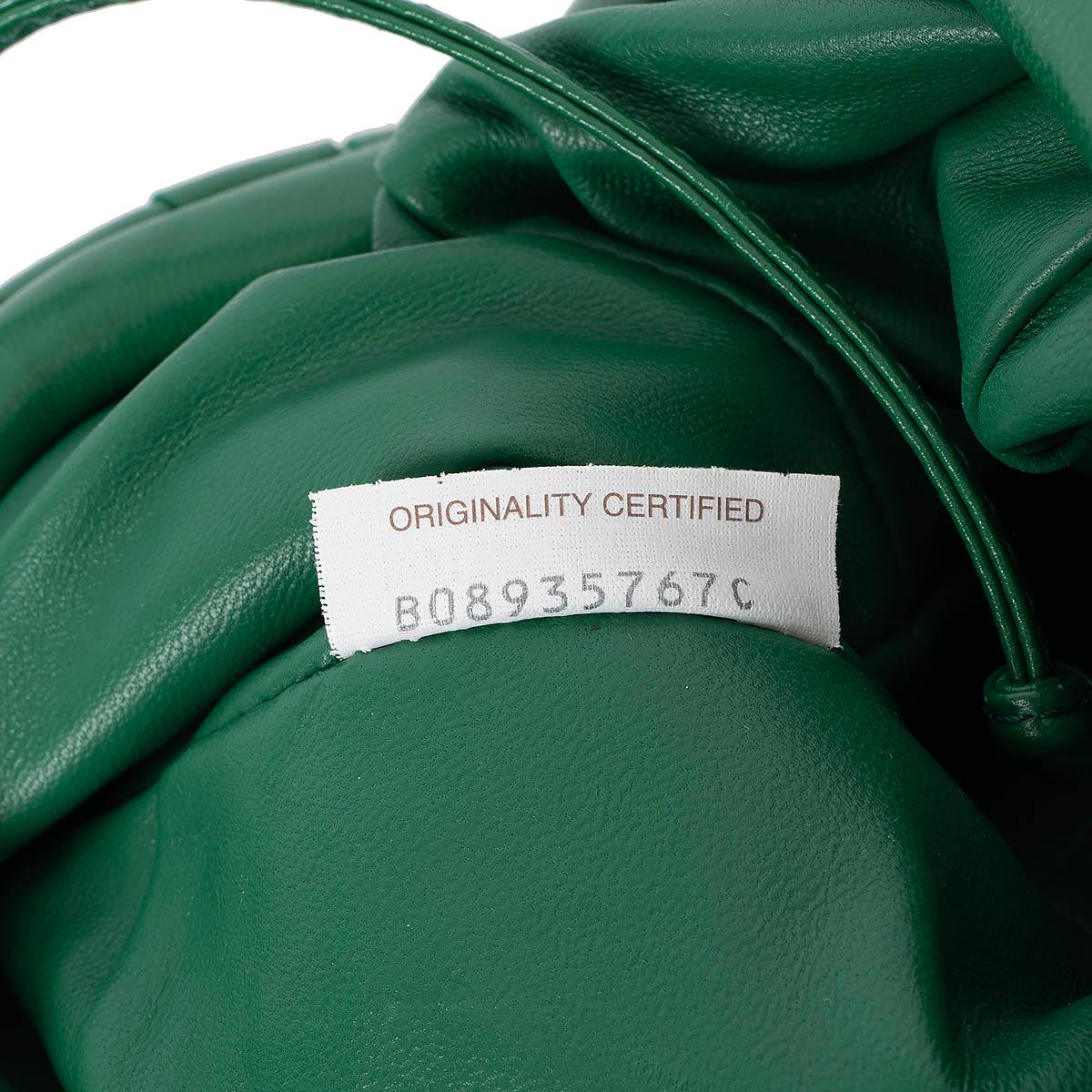 BOTTEGA VENETA Borsa a tracolla MINI POUCH in pelle Intrecciato verde corsa 2