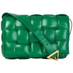 BOTTEGA VENETA Racing green leather PADDED CASSETTE Crossbody Shoulder Bag