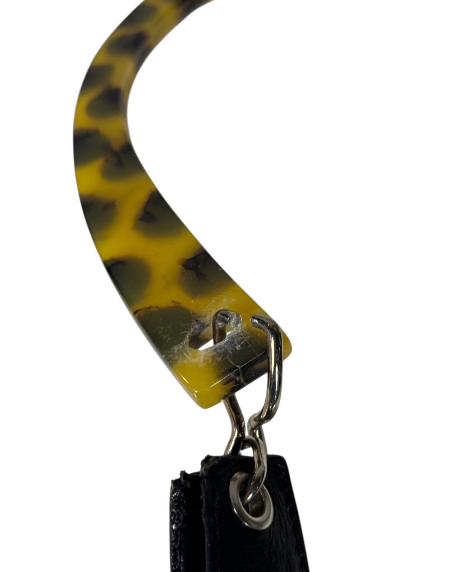 Bottega Veneta Rara borsa a spalla anni '90 in pelle nera con manico in lucite tartarugata in vendita 2