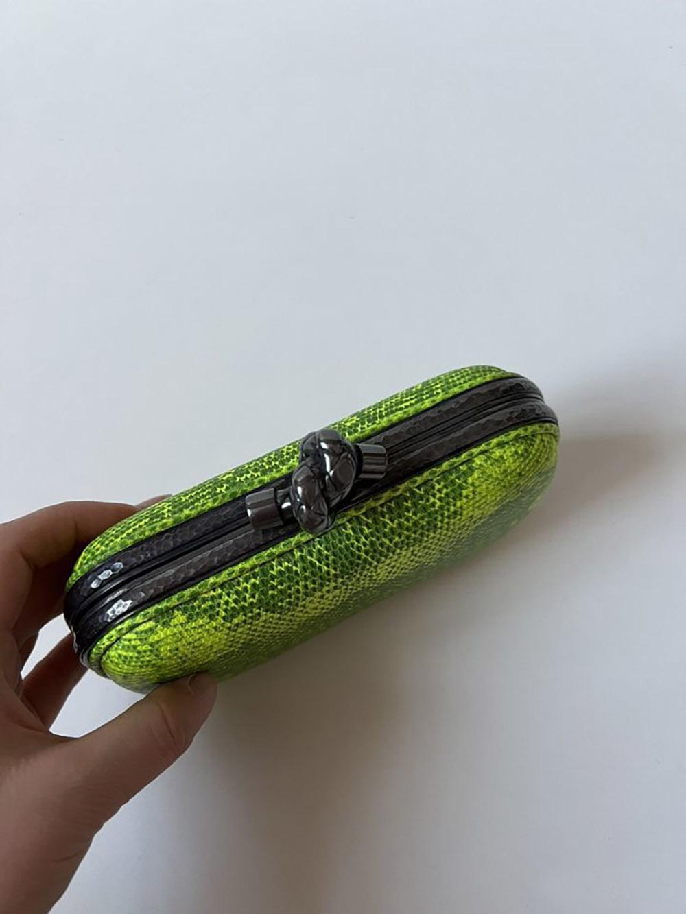 Women's or Men's Bottega Veneta Rare Lizard Pochette Knot Clutch  For Sale