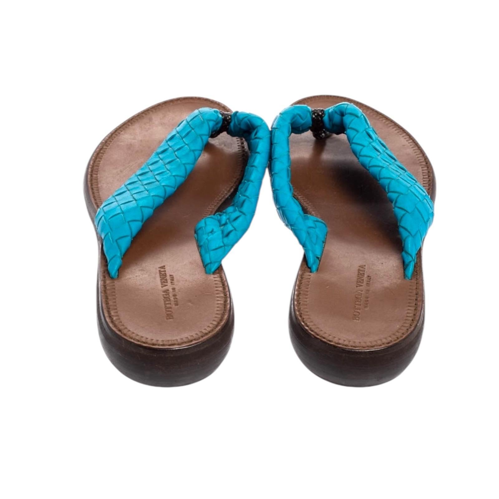 BOTTEGA VENETA Rare Turquoise Aqua Intrecciato Flip Flop Thong Sandals 38.5 In Good Condition For Sale In Switzerland, CH