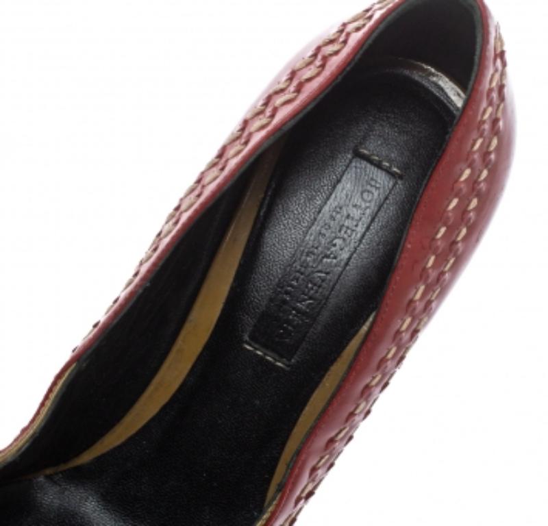 Bottega Veneta Red/Brown Patent Leather Pumps Size 35.5 For Sale 1