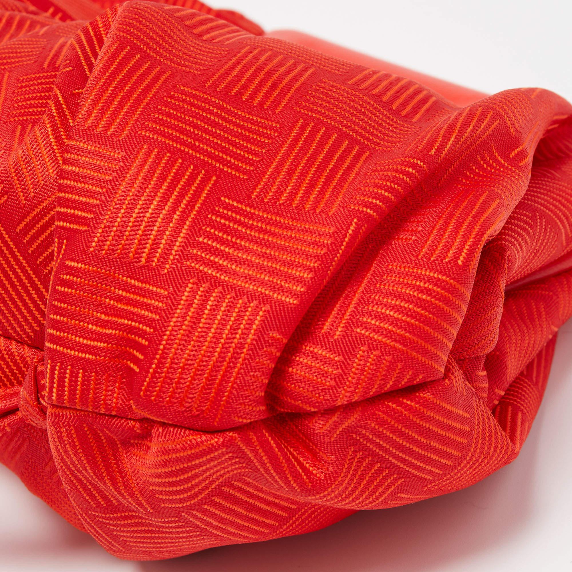 Women's Bottega Veneta Red Increcciato Fabric The Point Triangle Crossbody Bag
