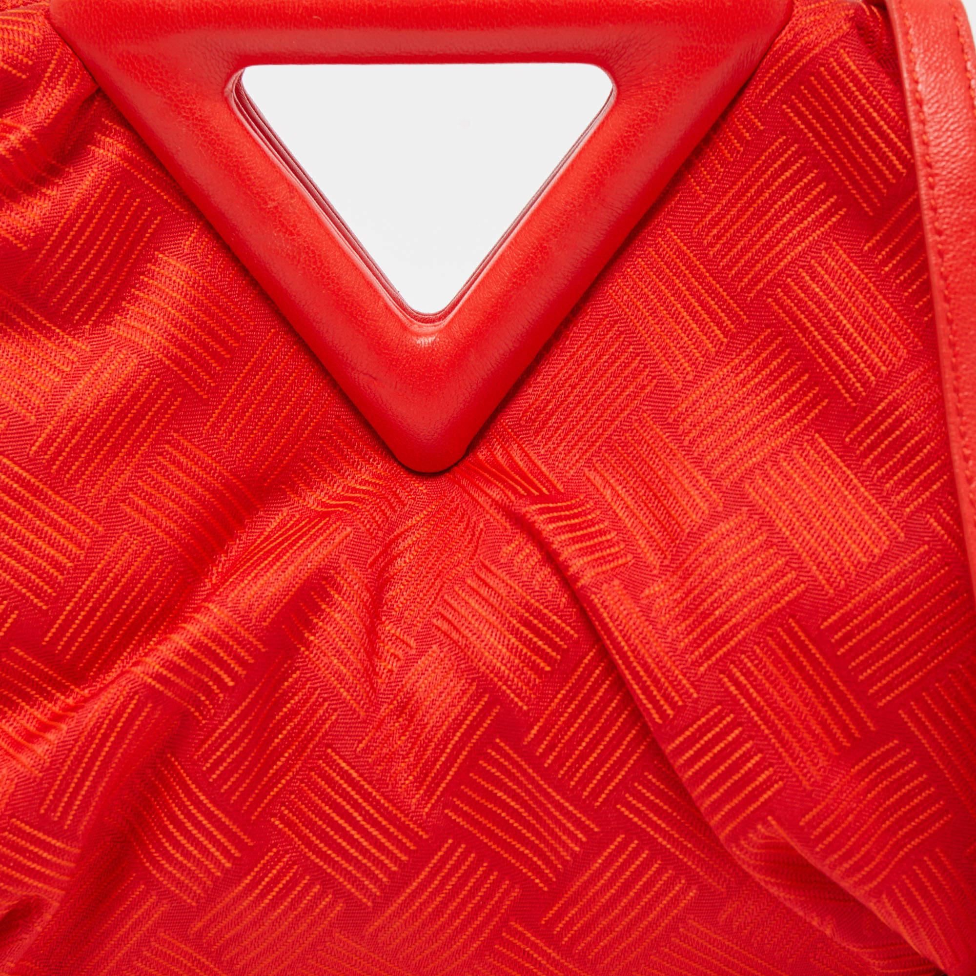 Bottega Veneta Red Increcciato Fabric The Point Triangle Crossbody Bag 3