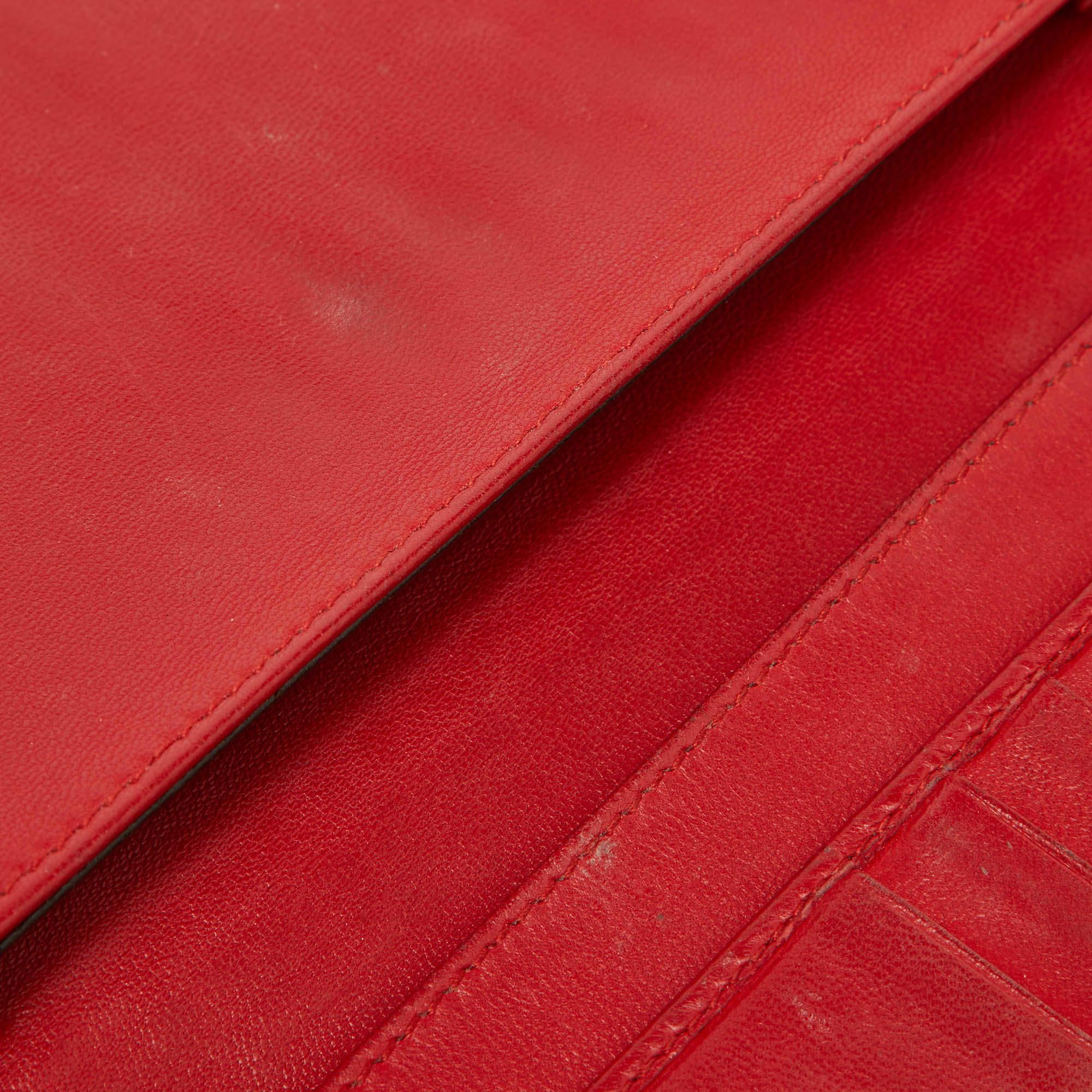 Bottega Veneta Red Intrecciato Leather Flap Continental Wallet For Sale 3
