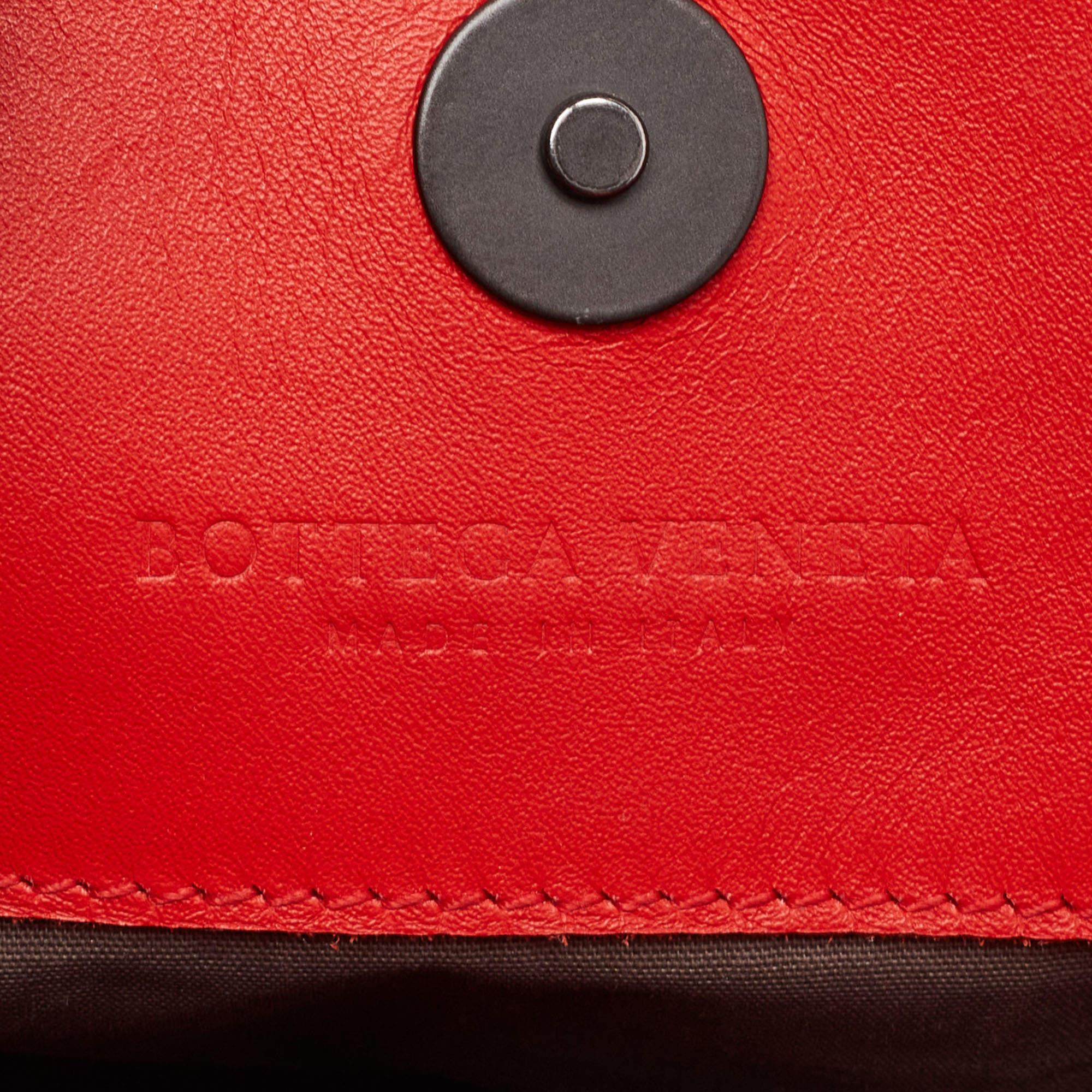 Bottega Veneta Red Intrecciato Leather Garda Tote 7