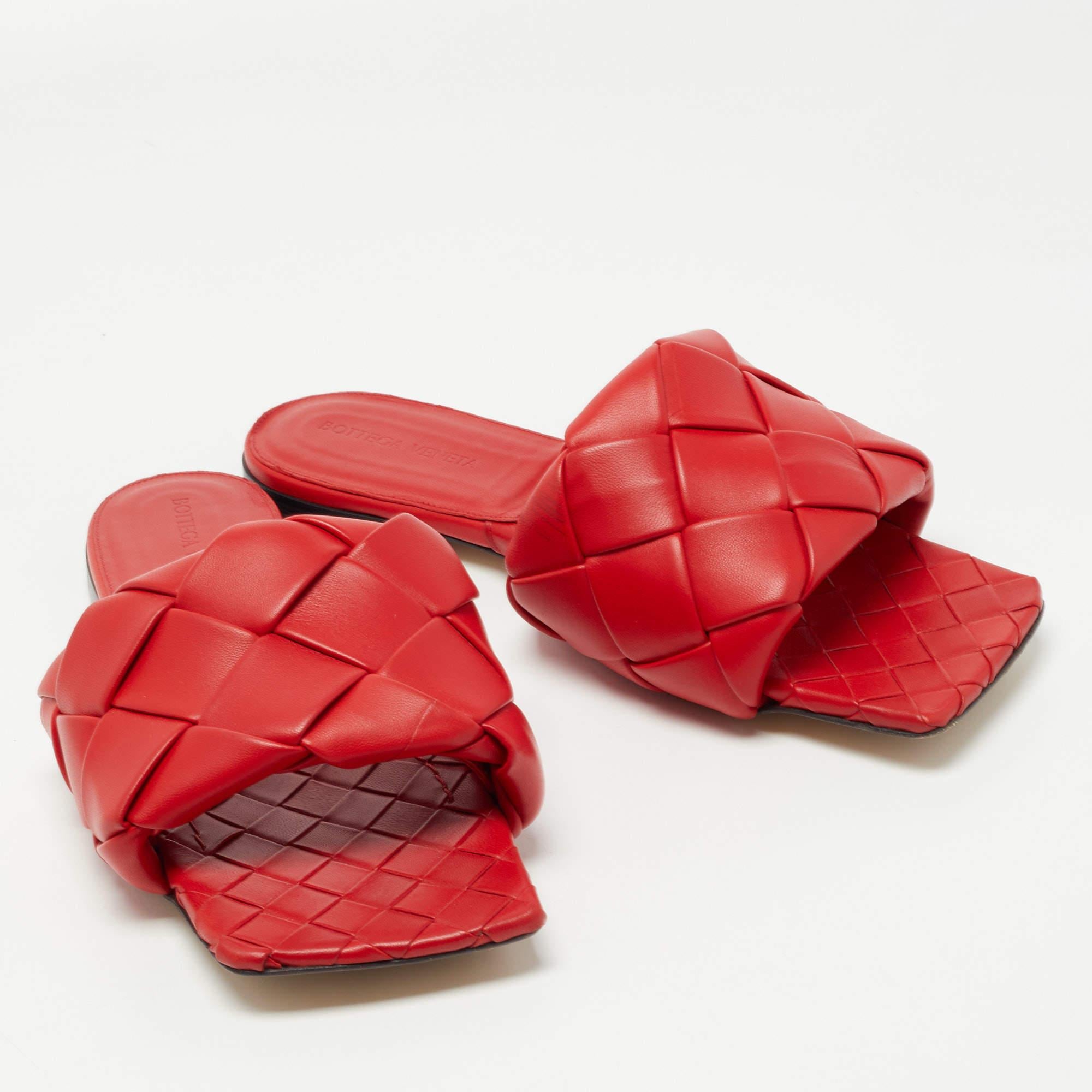 Women's Bottega Veneta Red Intrecciato Leather Lido Slide Flats Size 40
