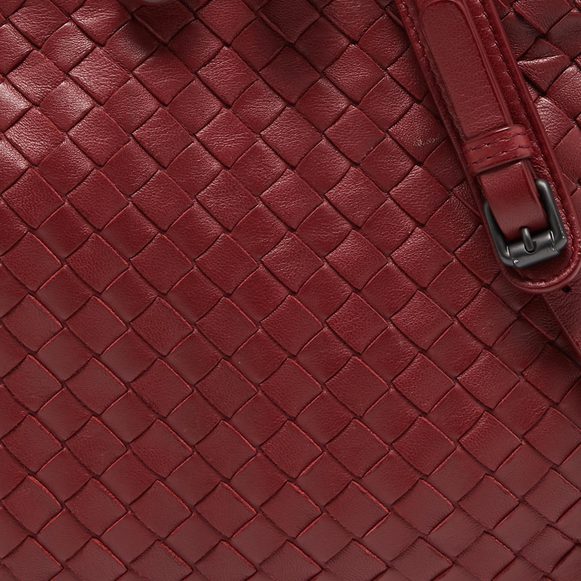 Bottega Veneta Red Intrecciato Leather Nodini Crossbody Bag 10