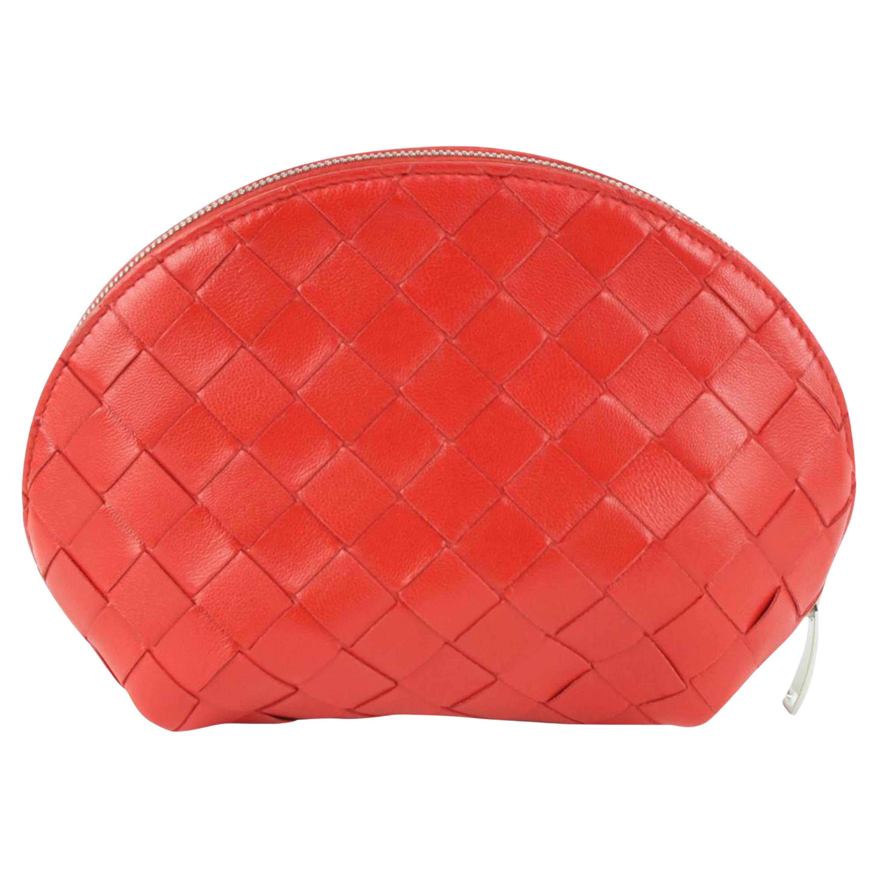 Bottega Veneta Red Intrecciato Leather Oval Cosmetic Pouch Toiletry Case 1123bv3 For Sale