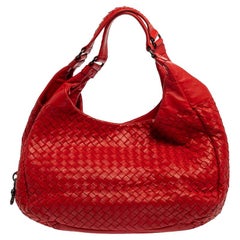 Bottega Veneta Red Leather Intrecciato Campana Hobo