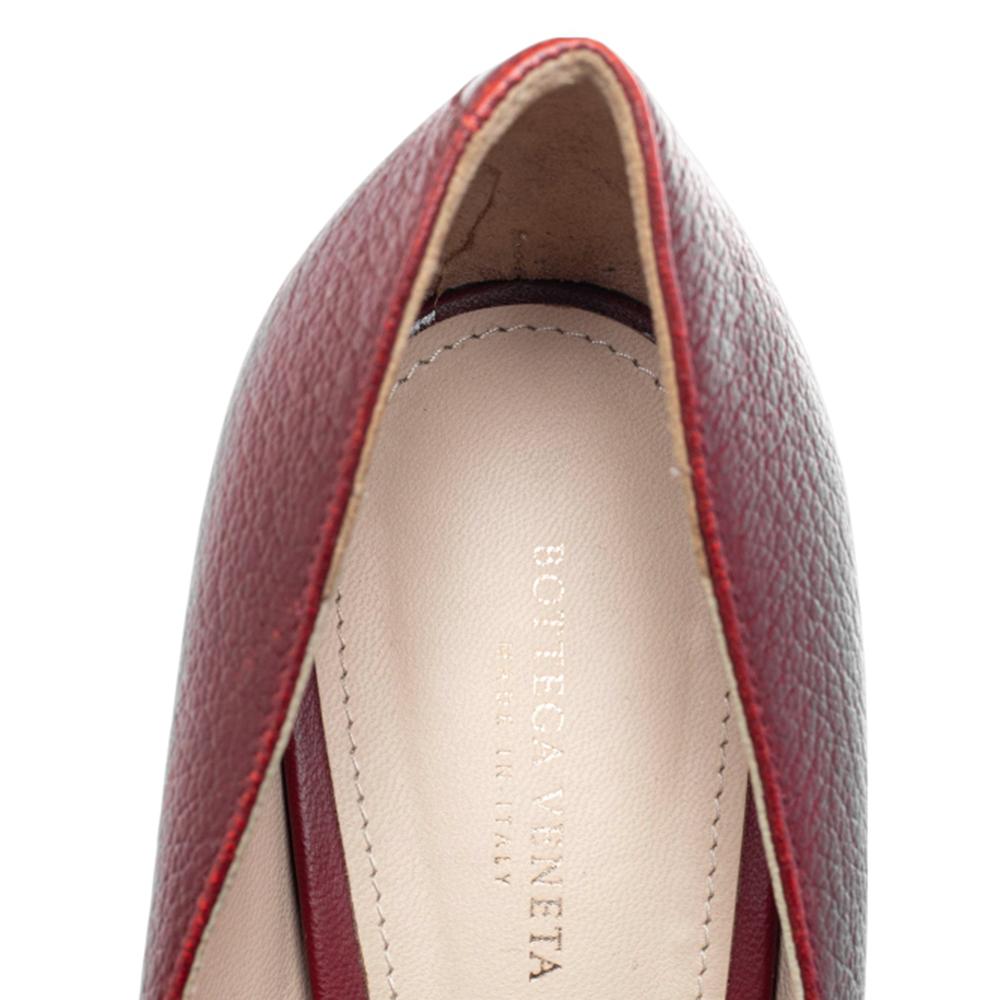 Brown Bottega Veneta Red leather Ombre Cherbourg Pumps Size 38 For Sale