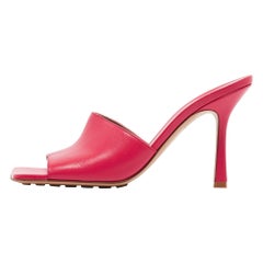 Bottega Veneta Red Leather Slide Sandals Size 38.5 Bottega Veneta Red Leather Slide Sandals Size 38.5