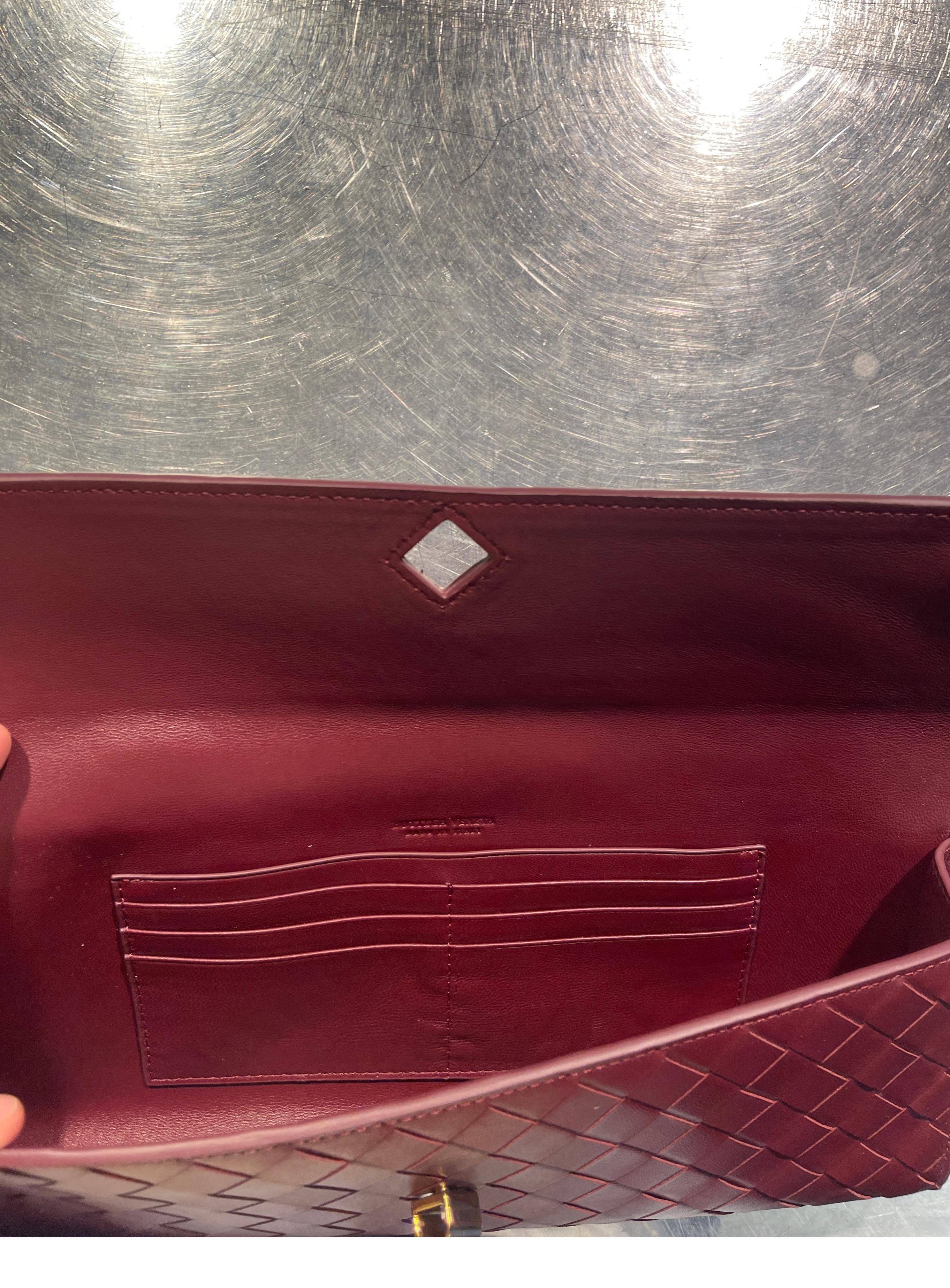 BOTTEGA VENETA RED LONG ANDIAMO CLUTCH HANDLE 2023 bag Barolo 1