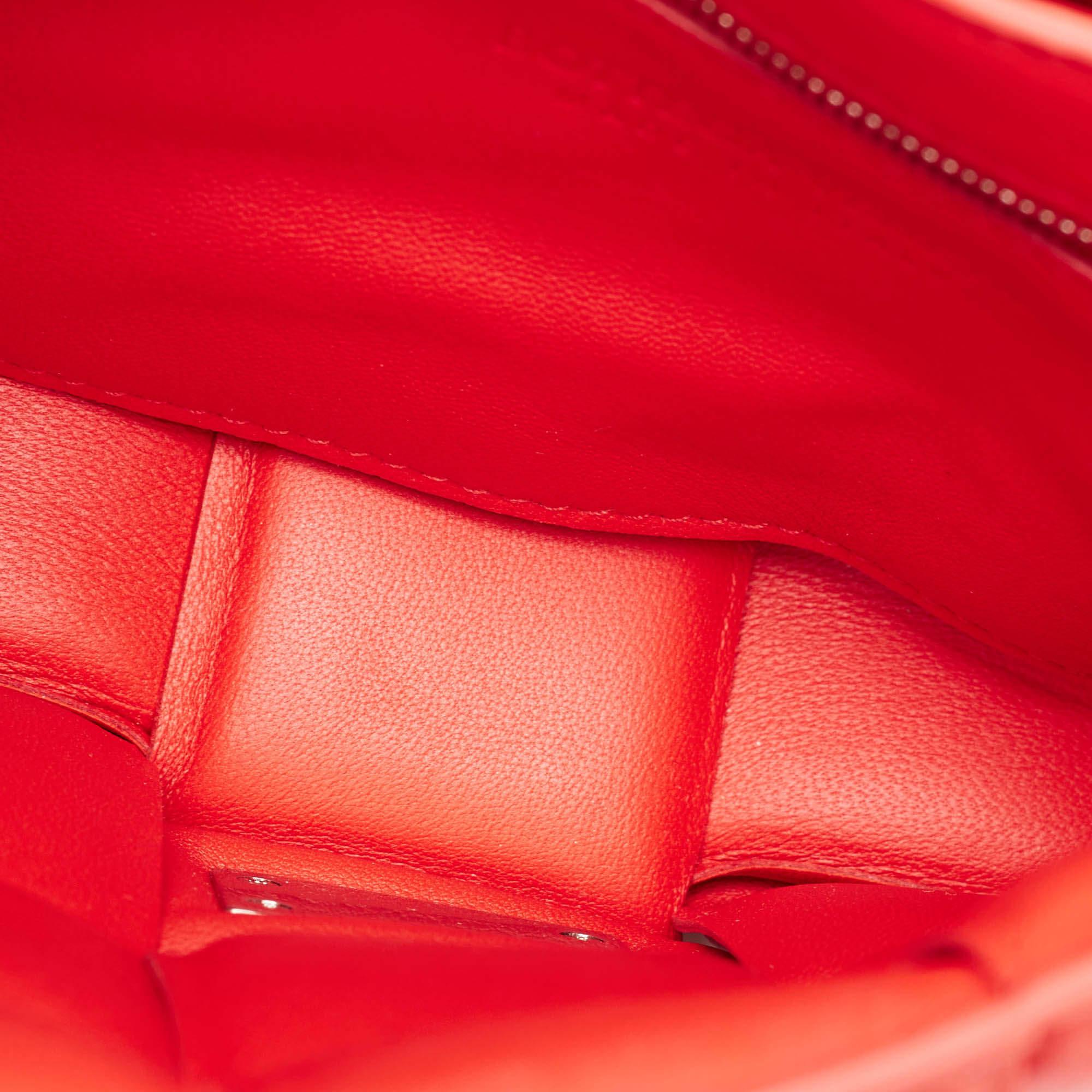 Bottega Veneta Red Padded Leather Chain Cassette Shoulder Bag For Sale 4