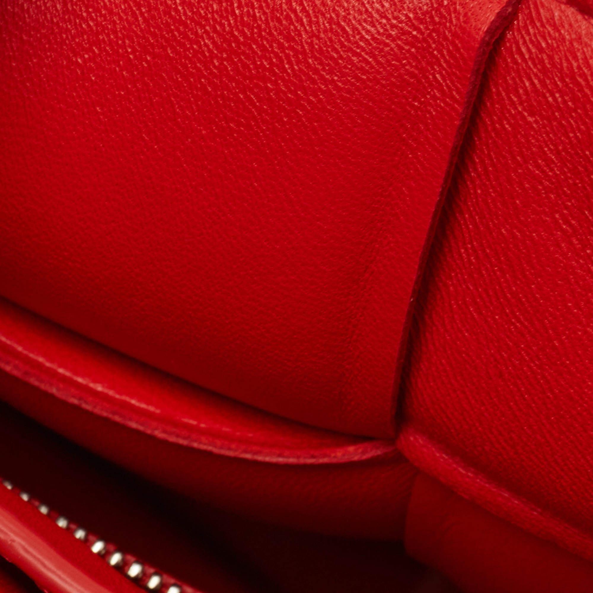 Bottega Veneta Red Padded Leather Chain Cassette Shoulder Bag For Sale 5