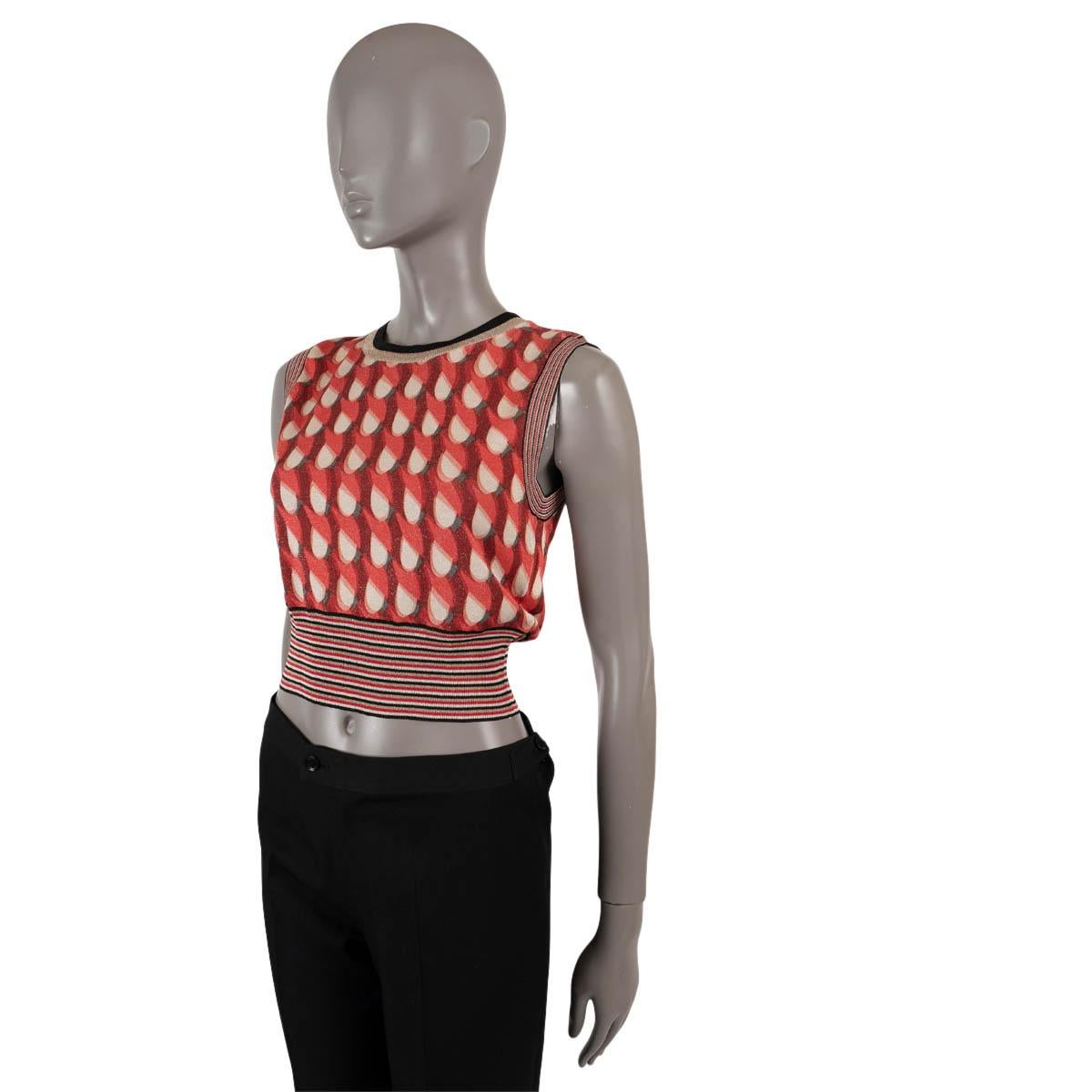 100% authentic Bottega Veneta Wallpaper Arc-print lurex sweater vest in red viscose (59%), silk (26%) and metal (15%). Features striped rib-knit armholes, neck and hem. Has been worn and is in excellent condition.

2018
