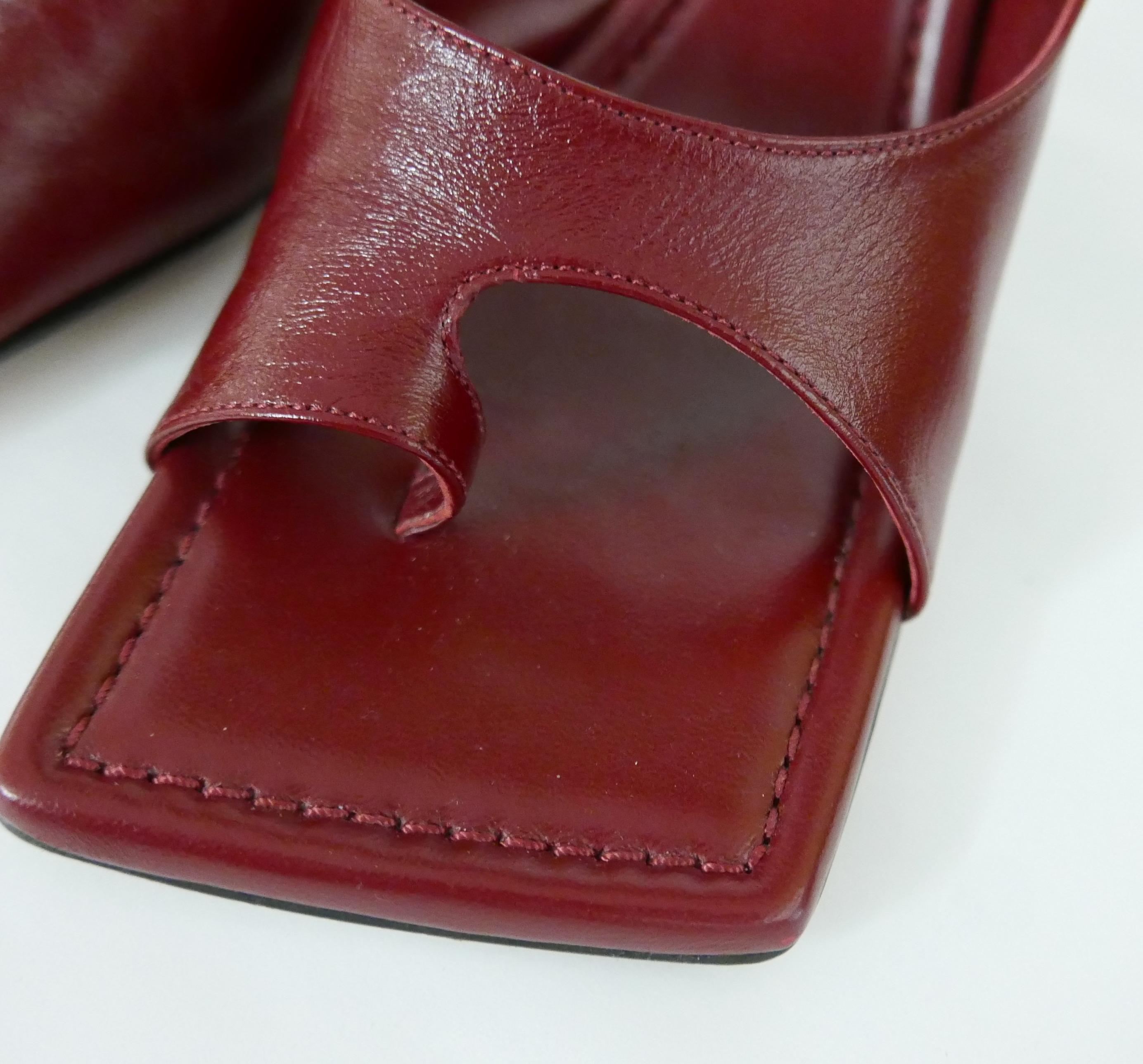 Brown Bottega Veneta Resort 2020 Ox Blood Red Cut-Away Heels For Sale