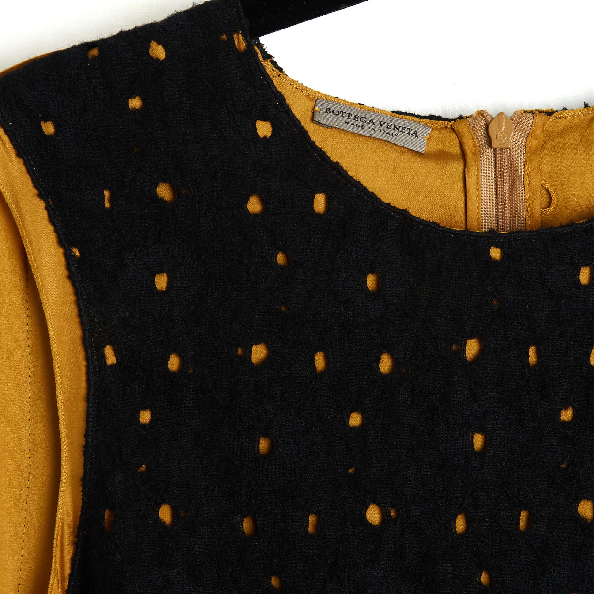 Bottega Veneta Robe Laine Soie IT38 FR34 Safran Seide Schwarz Wolle Kleid UK6 US4 im Angebot 1