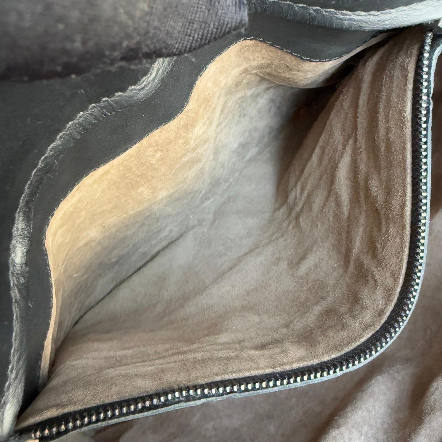 Bottega Veneta Roma Sac à main Intrecciato Nappa Leather Black Large 35cm en vente 9