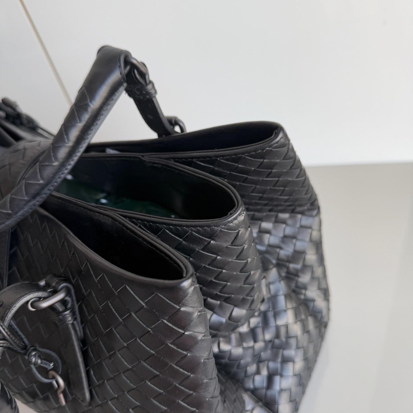 Bottega Veneta Roma Sac à main Intrecciato Nappa Leather Black Large 35cm en vente 4
