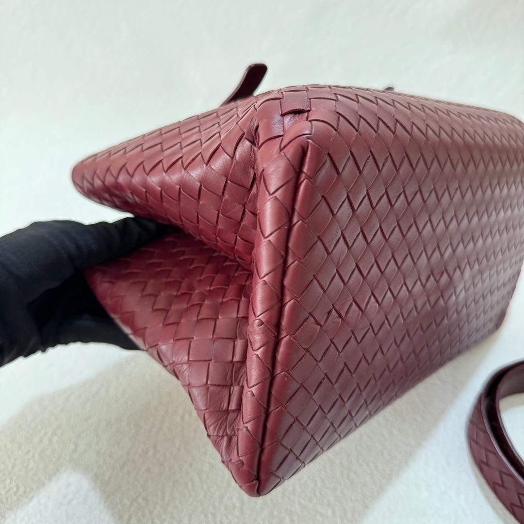 Women's Bottega Veneta Roma Handbag Bag Intrecciato Nappa Leather Burgundy Small 30cm