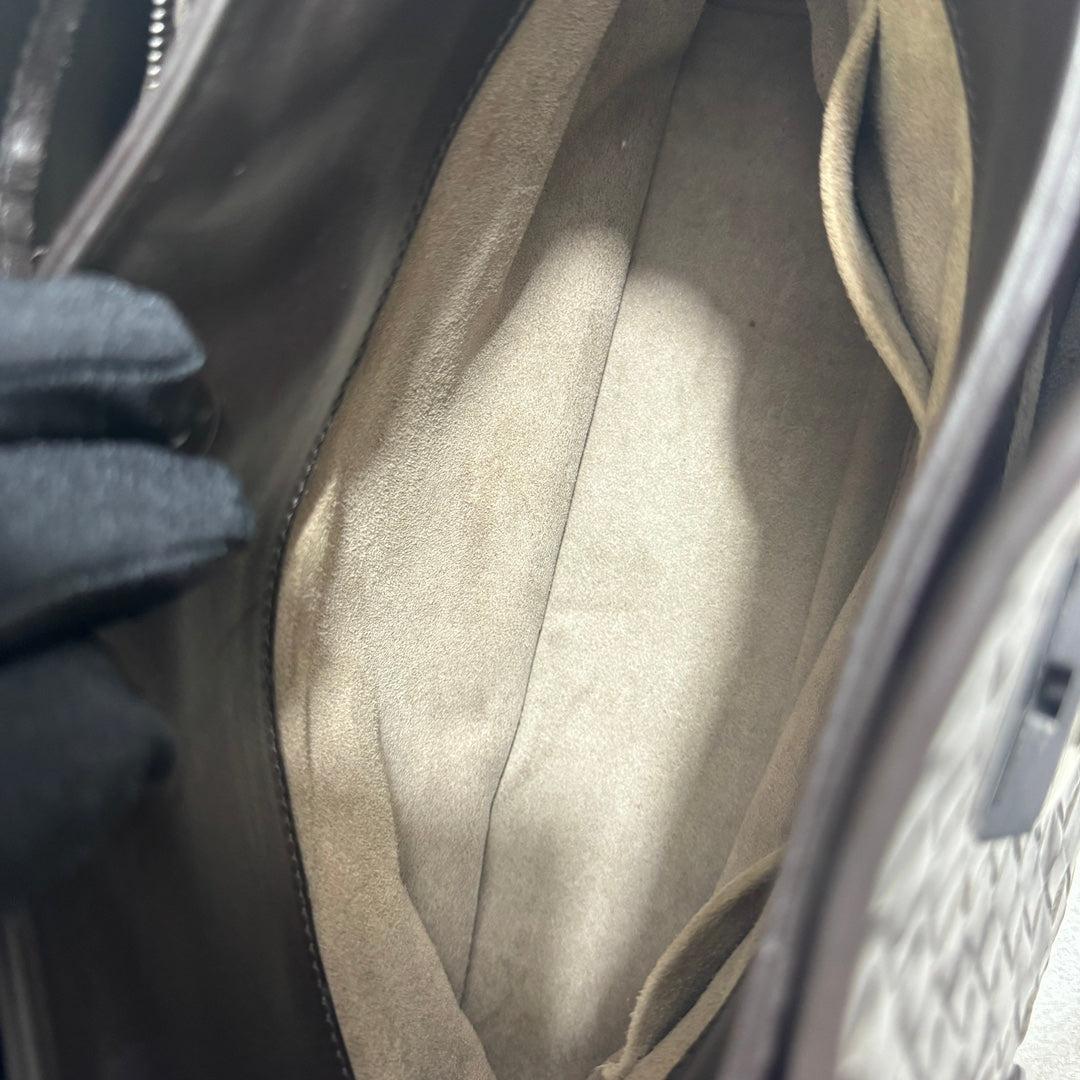 Bottega Veneta Roma Bolso Bolso Intrecciato Nappa Piel Marrón Chocolate Pequeño en venta 8