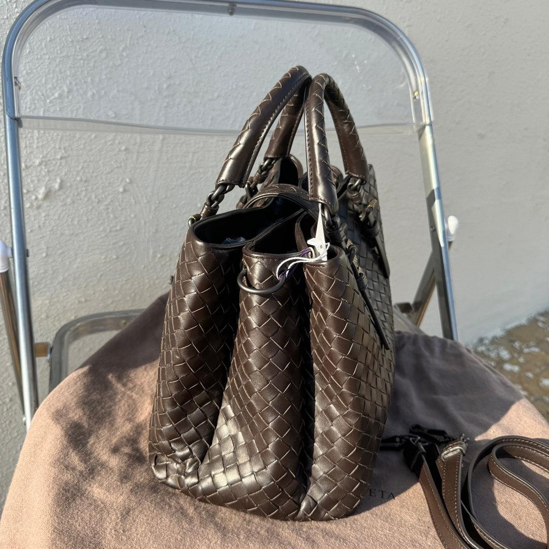 Bottega Veneta Roma Bolso Bolso Intrecciato Nappa Piel Marrón Chocolate Pequeño en Nuevo estado para la venta en AUBERVILLIERS, FR