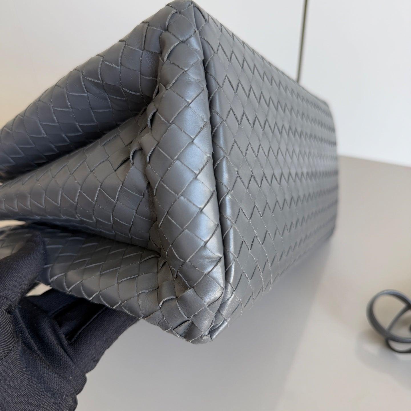 Bottega Veneta Roma Handbag Intrecciato Nappa Leather Grey Small 30cm For Sale 3